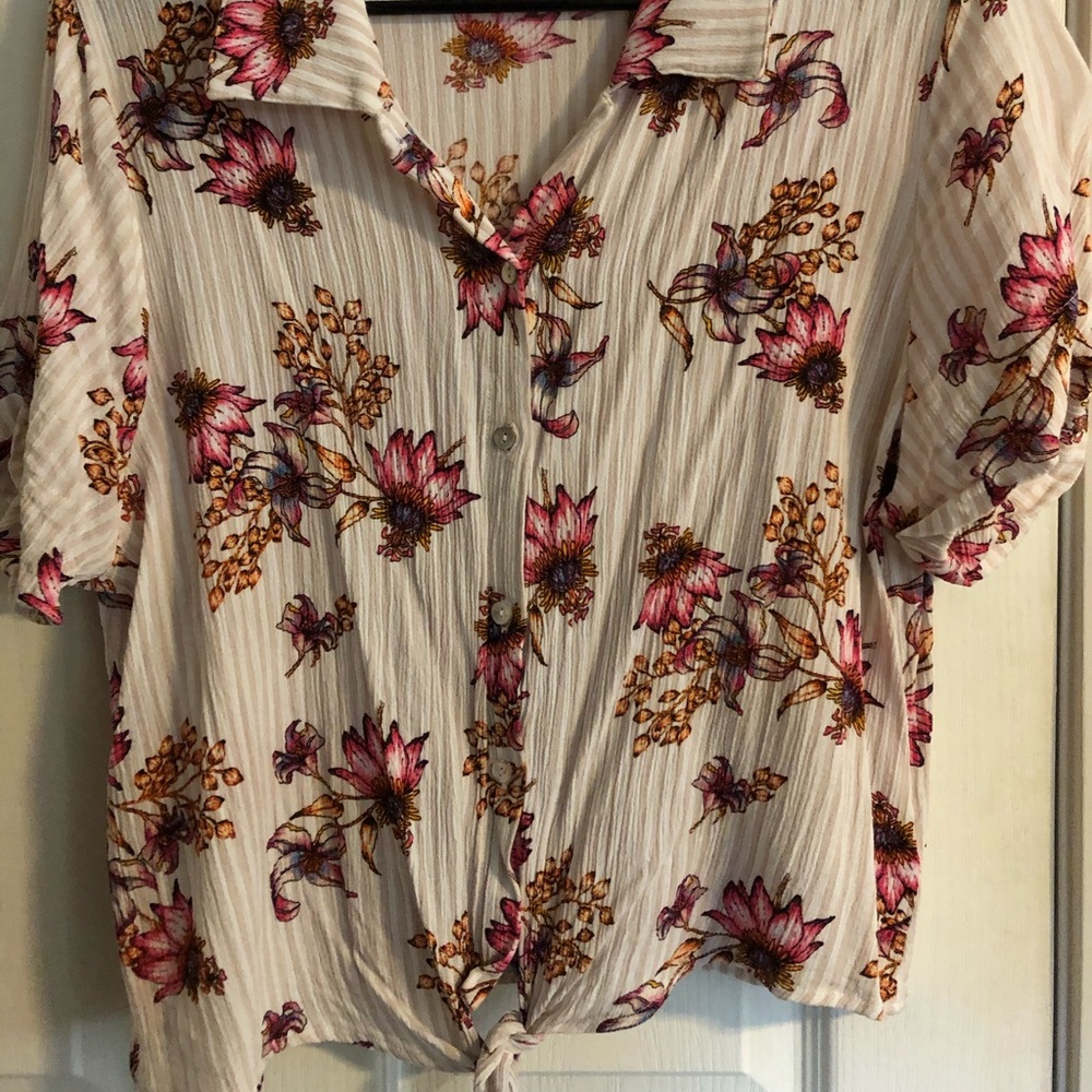 button down tie crop top